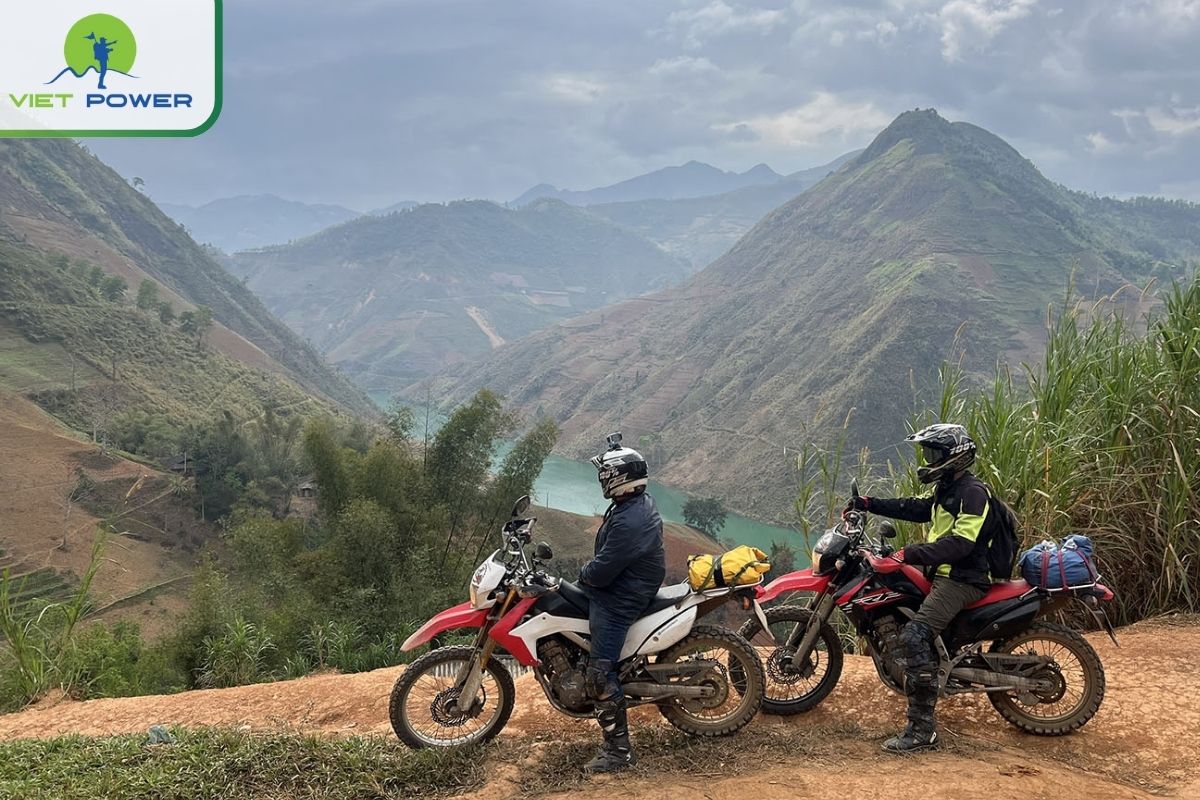 Crafting the Perfect 1-Month Vietnam Itinerary: Motorbikes.