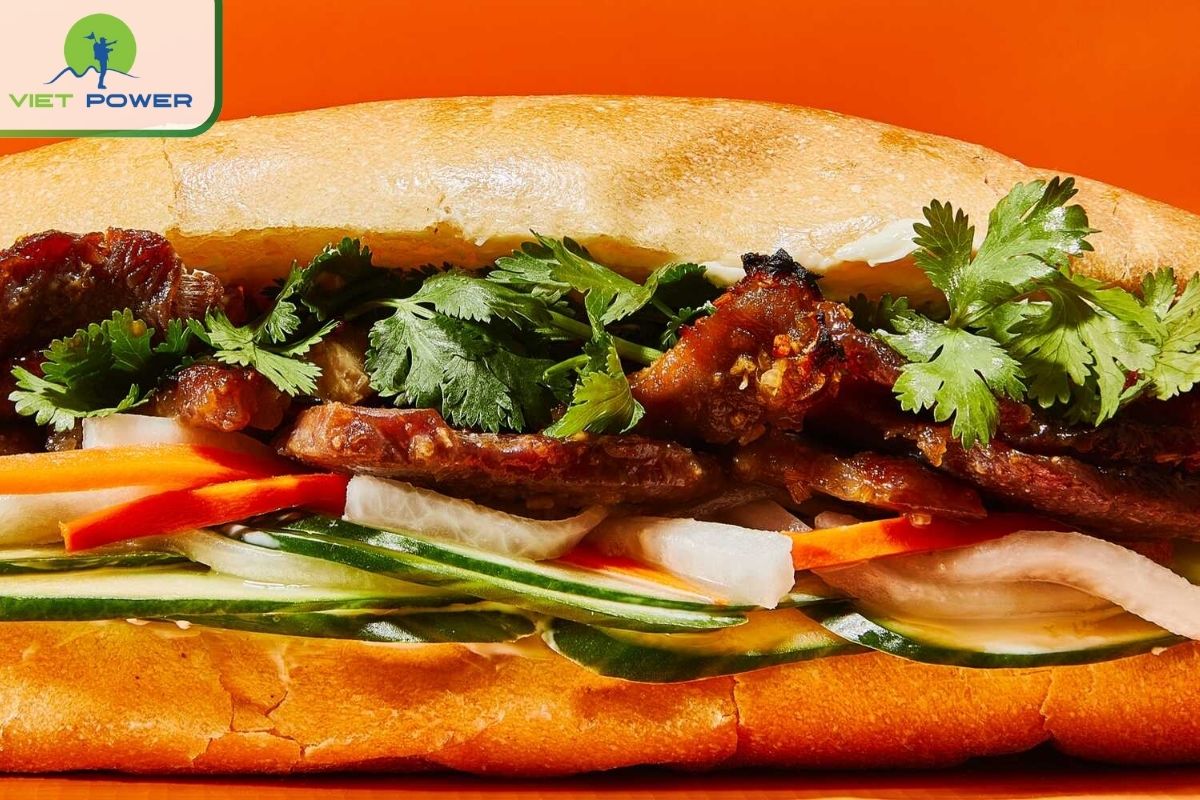 Crafting the Perfect 1-Month Vietnam Itinerary: Banh Mi