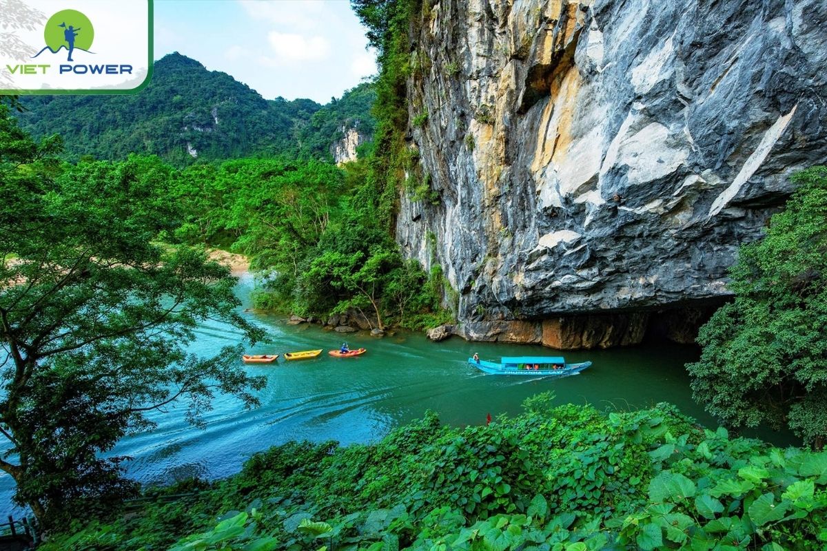 3 Week Vietnam Itinerary South to North for First-Time: Phong Nha-Ke Bang National Park.