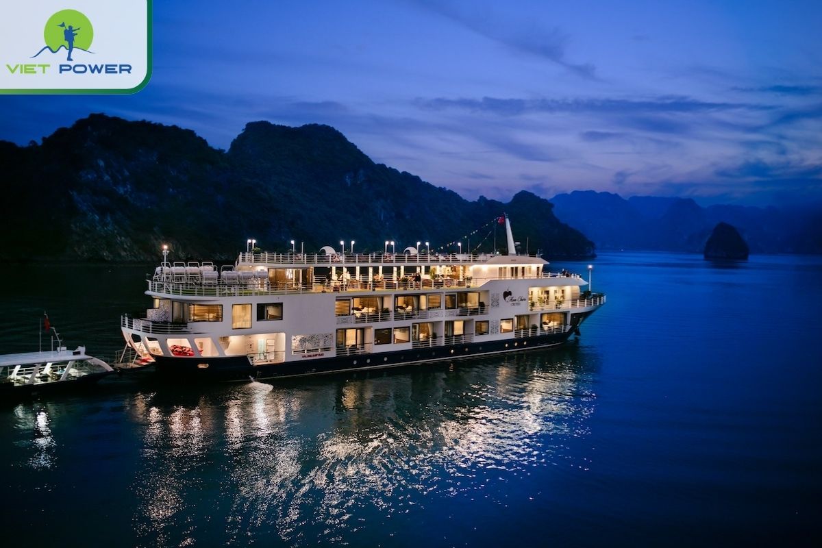 Halong Bay cruises.