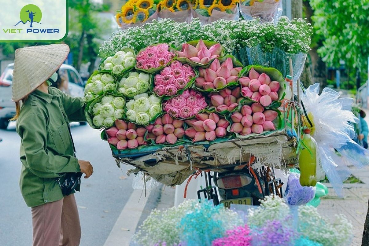 Making the most of Hanoi's April weather.