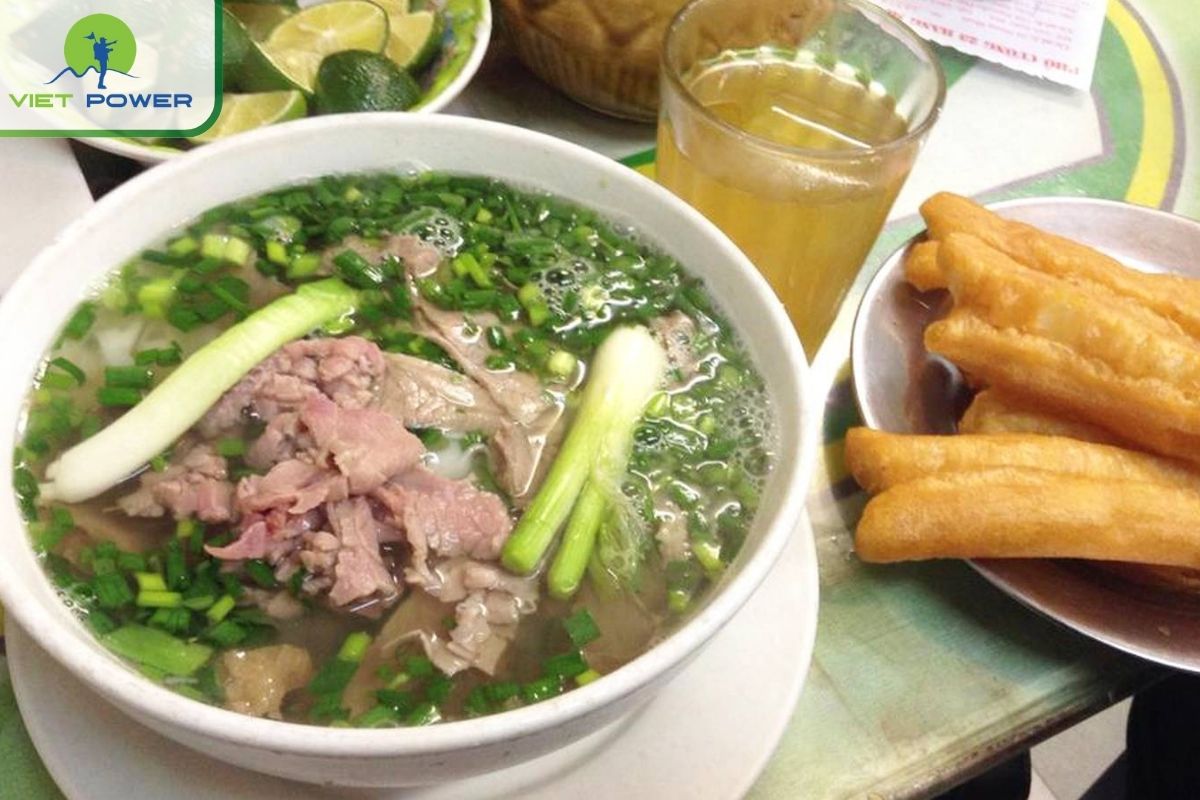 Discover Pho Hanoi culture: Pho Cuong