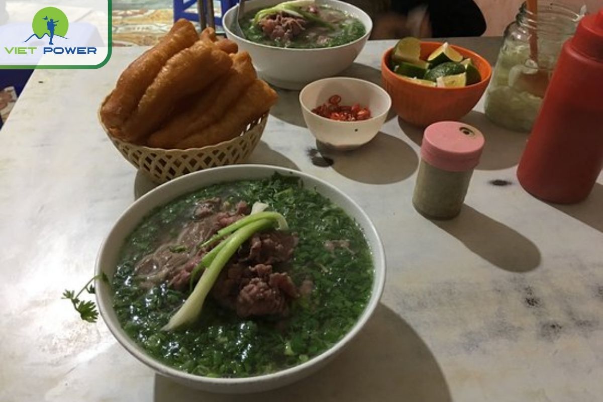 Discover Pho Hanoi culture: Pho Suong