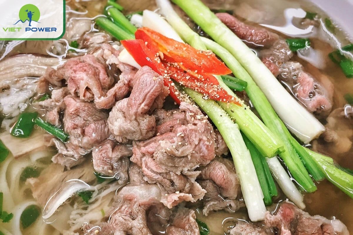 Discover Pho Hanoi culture: Pho vui