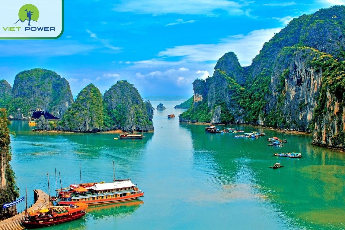 Halong Bay & Lan Ha Bay: Best January Cruises for Sun Seekers and Adventurers.