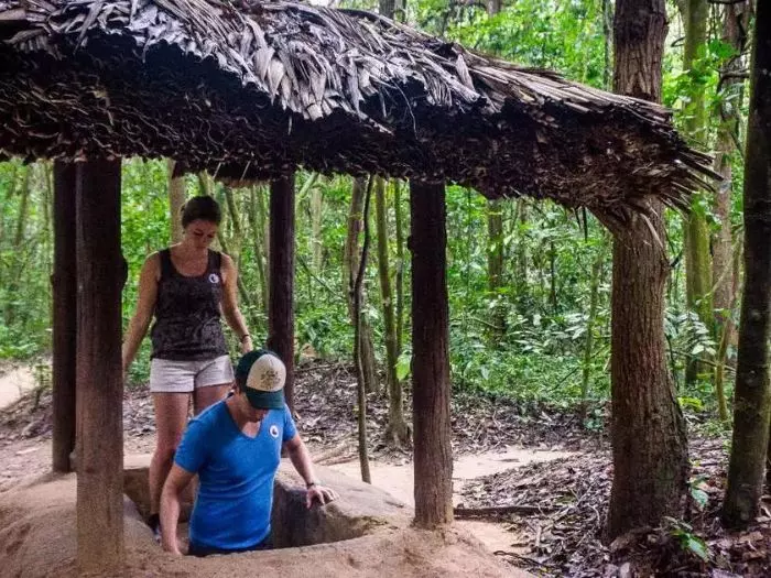 Comprehensive Day Tour: Cu Chi Tunnels and Cao Dai Temple