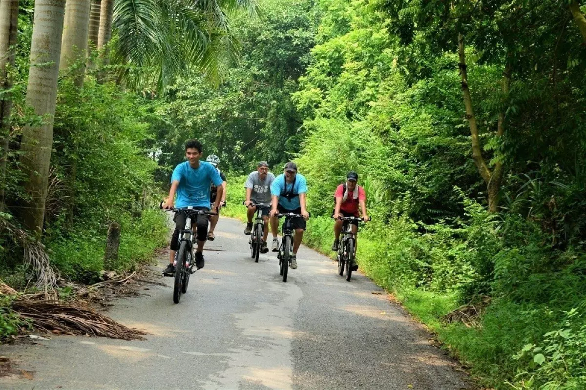 Private Full-Day Cycling Experience Through Nha Trang's Countryside