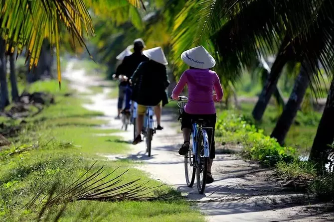 Cycling tour around Hoi An countryside