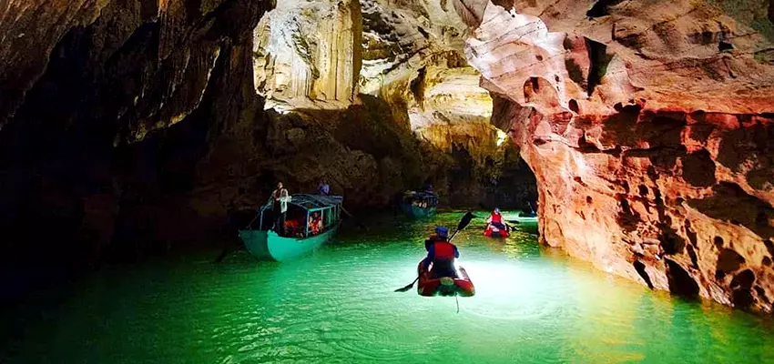 Exclusive National Park Tour: Paradise Cave and Phong Nha Cave