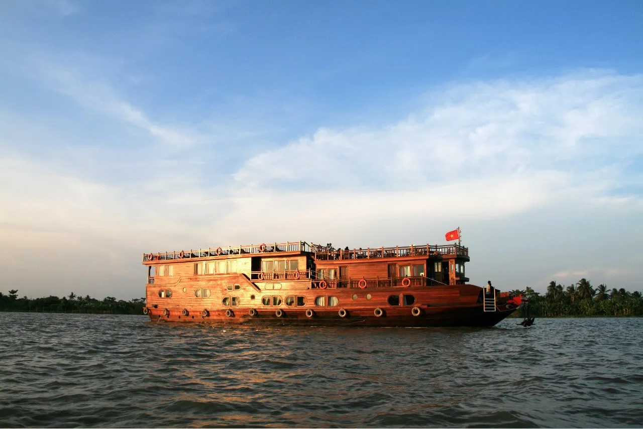 Explore Saigon & Mekong Cruise to Phu Quoc