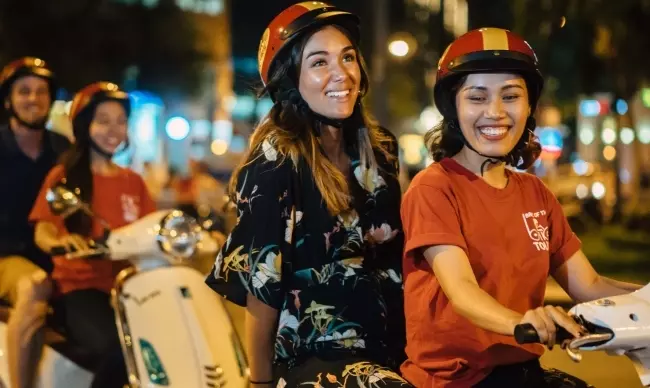 Experience an Evening Street Food Motorbike Tour in Ho Chi Minh City