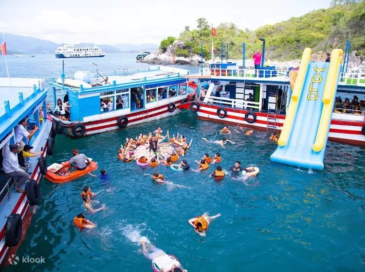 Private Full-Day Snorkeling and Island Hopping Tour in Nha Trang