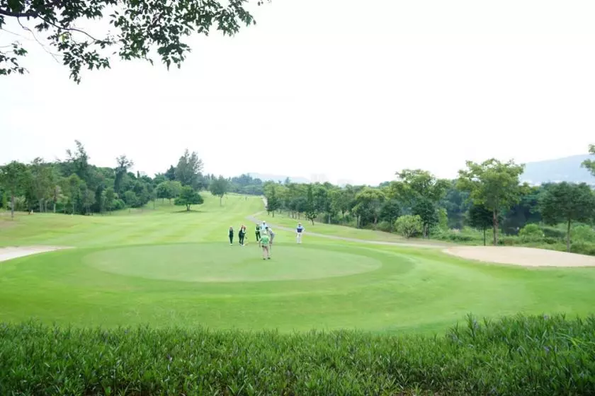 Vietnam Golf Experience: Ho Chi Minh, Vung Tau and Da Lat Tour