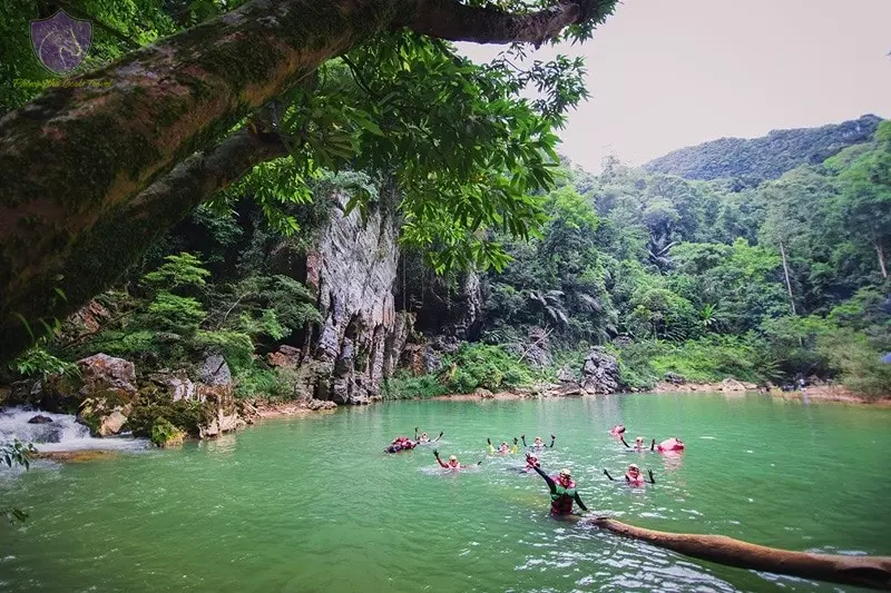 Experience Tu Lan Cave in one day