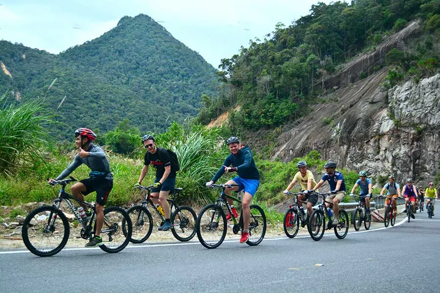 Spectacular Cycling Tour from Da Lat to Nha Trang - SIC Tour