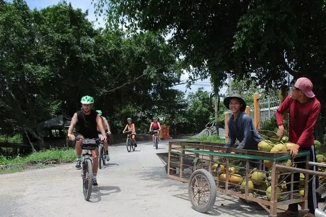 Experience real local life in the Mekong for 2 days