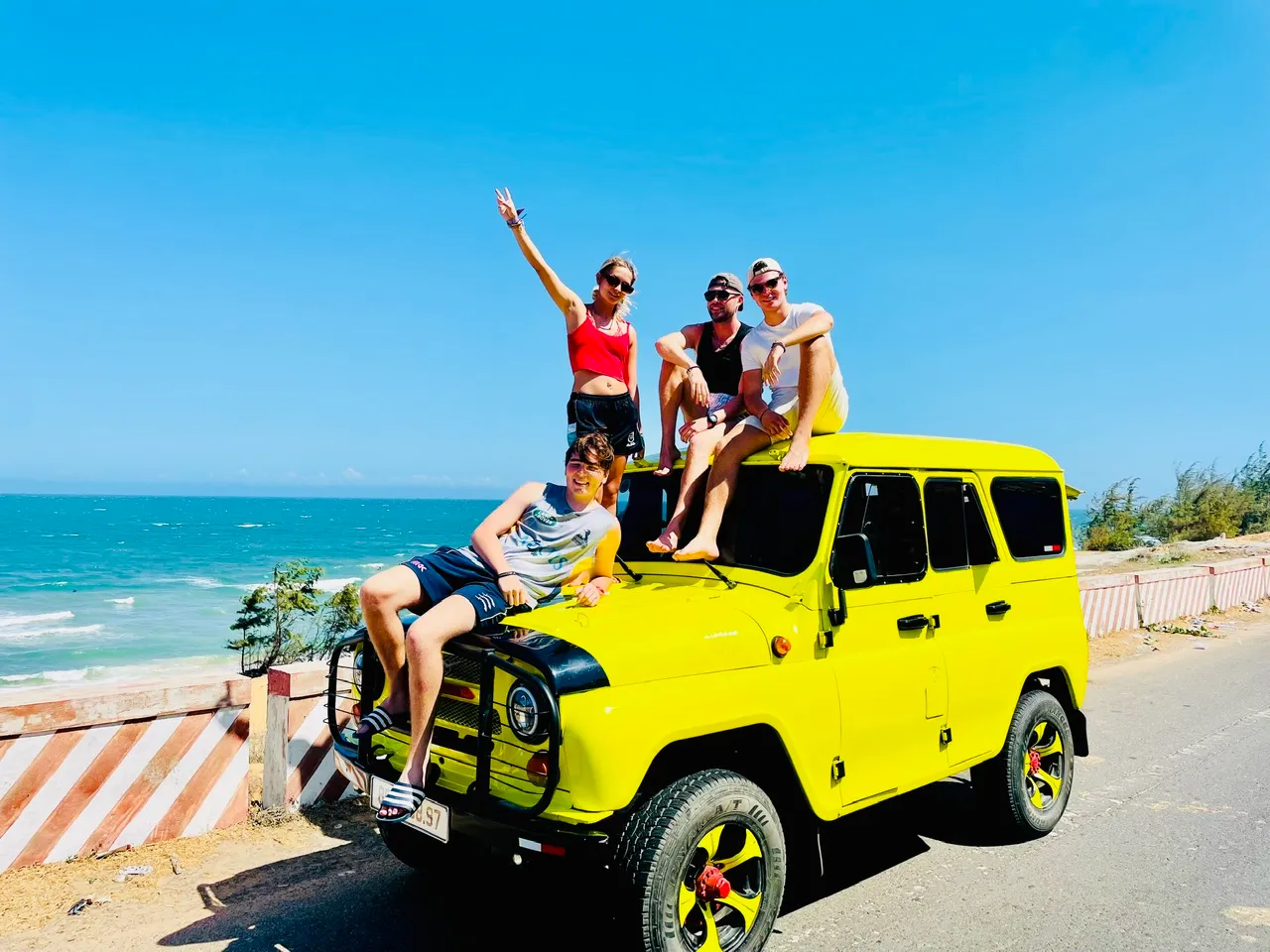 Mui Ne Jeep Tour: Sunrise at the Sand Dunes