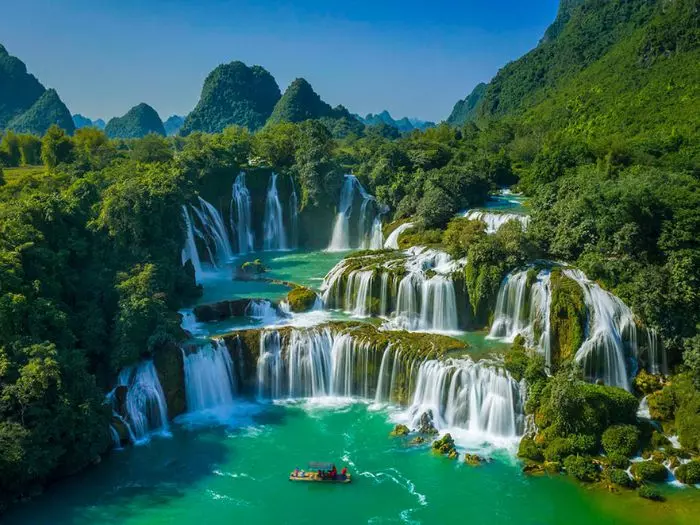 VIETNAM ADVENTURE TOUR: BA BE - PAC PO - CAO BANG - BAN GIOC